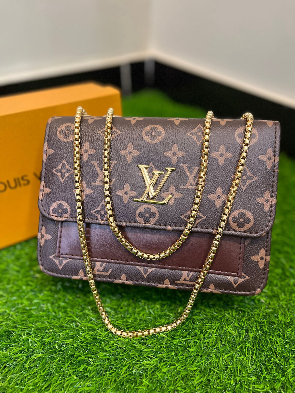 LV High Quality Cross Body Bag With Long Chain