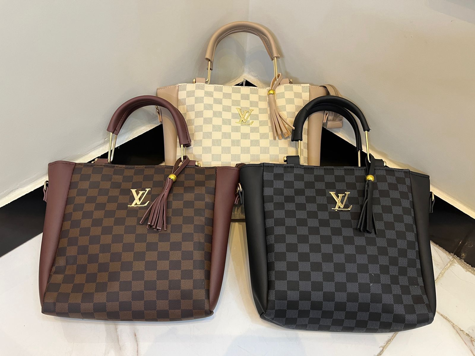 High Quality  LOUIS VUITTON Handbag